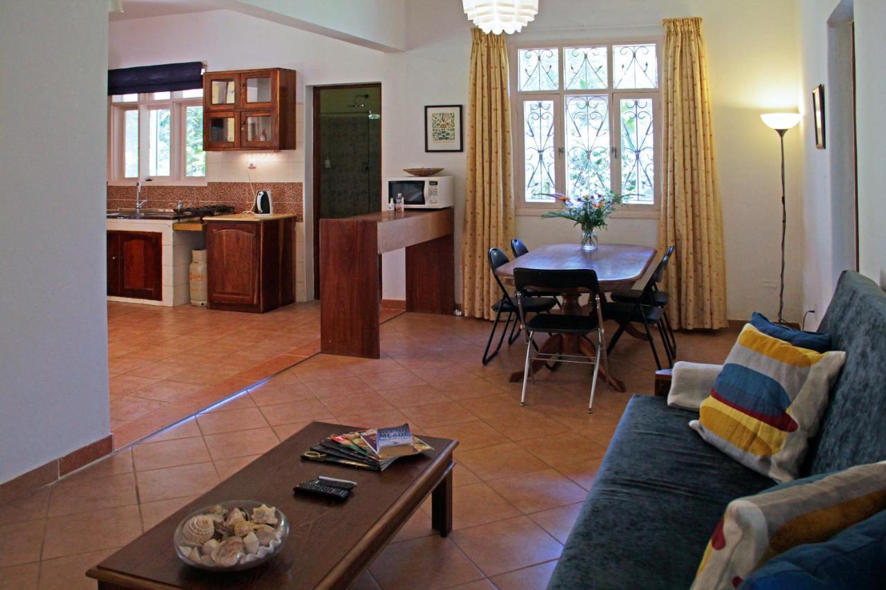 Ancha'S Oasis Hotell Maputo Exteriör bild